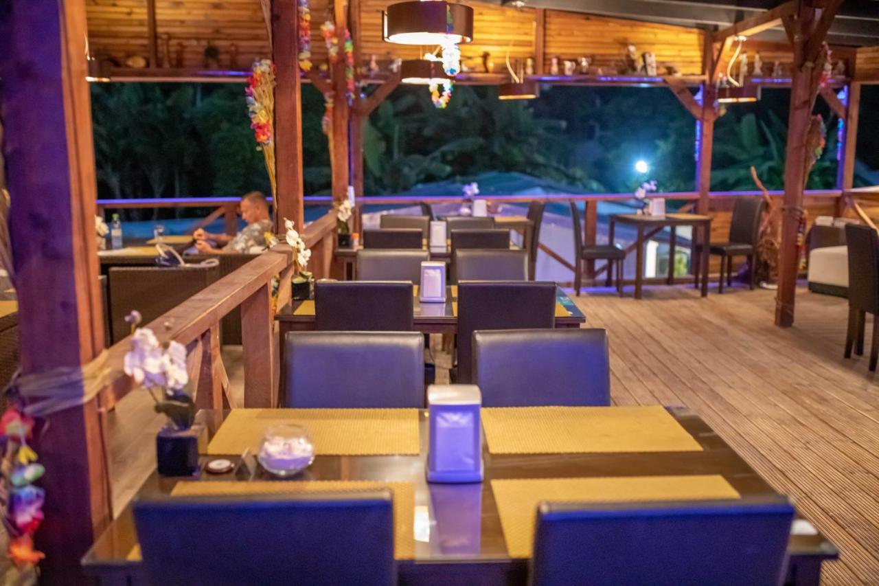 Dive Villa Thoddoo Exterior photo